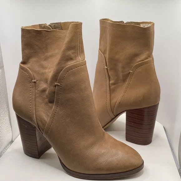 Gibson Latimer Soft Leather Heeled Ankle Booties - Picture 10 of 10